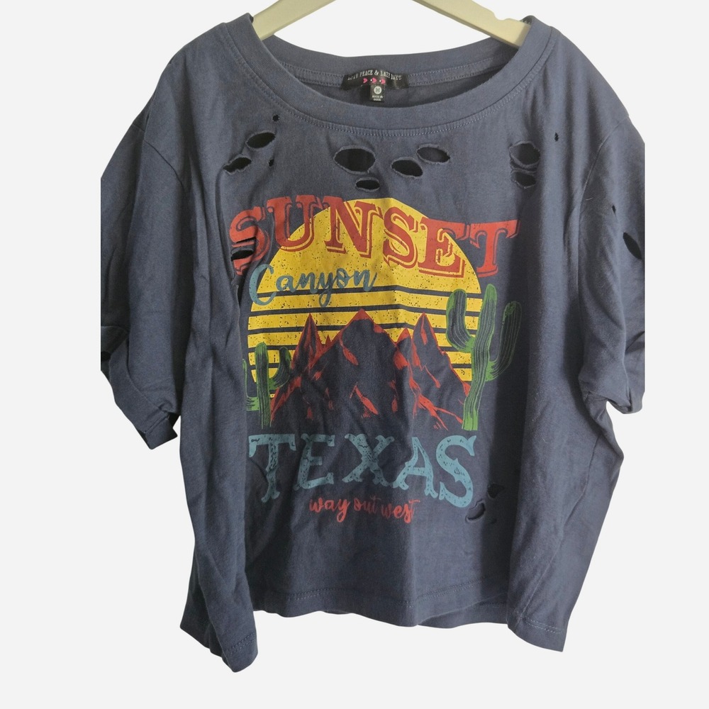 Sunset Canyon Texas Graphic Distressed Crop Top Short‎ Sleeve Tee Shirt